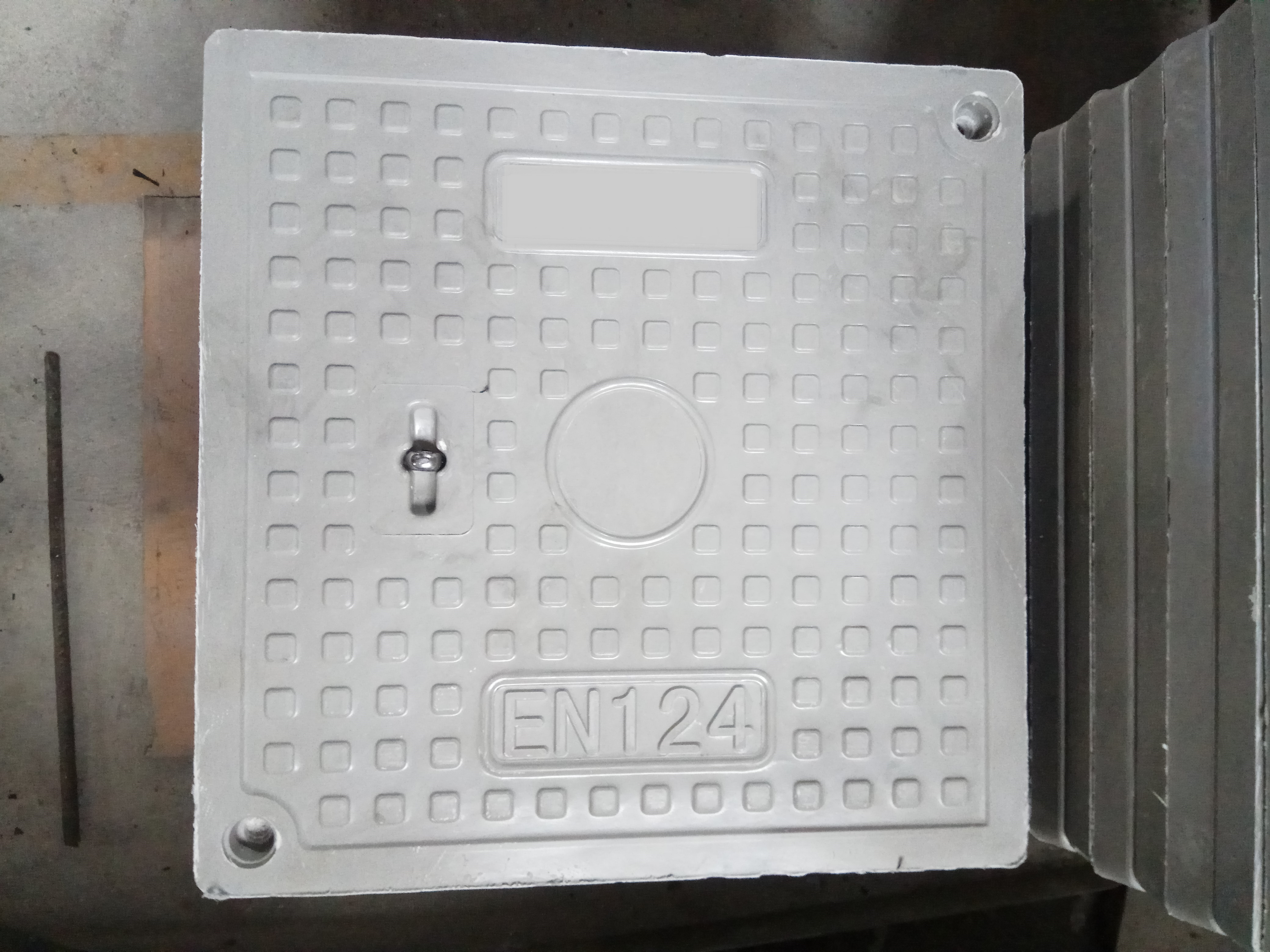  高品質(zhì)復(fù)合樹脂井蓋有哪些突出特點